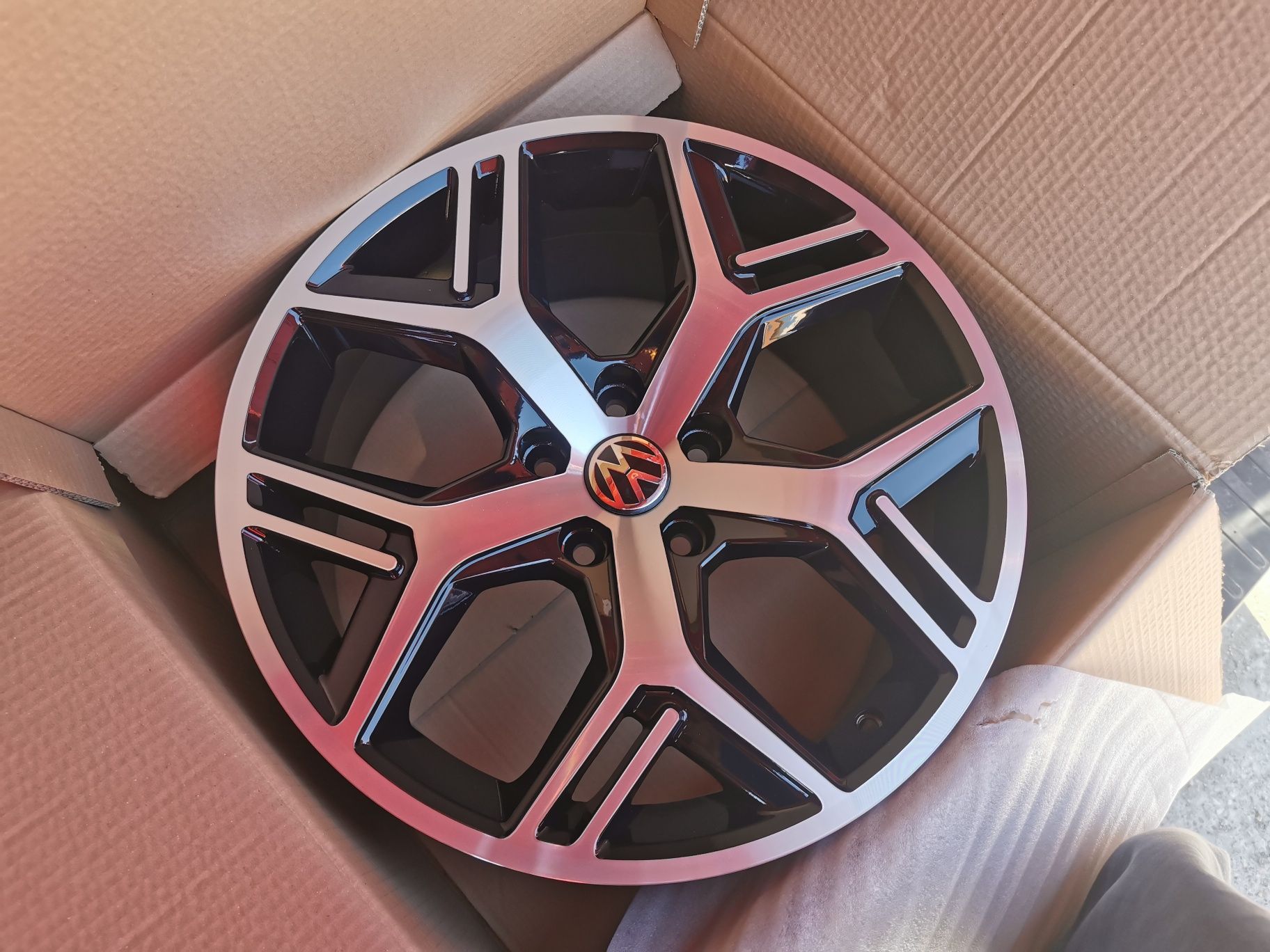 Vand jante de aliaj pentru vw pe 18 marca rc wheels