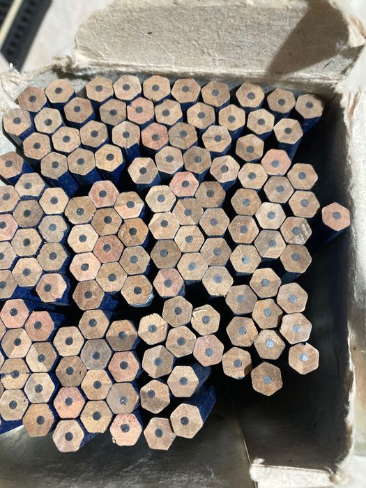 Creioane Amiral Dacia perioada comunista