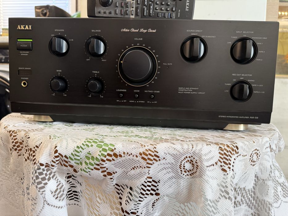 Akai  Акай AM-59 Качествен стерео усилвател