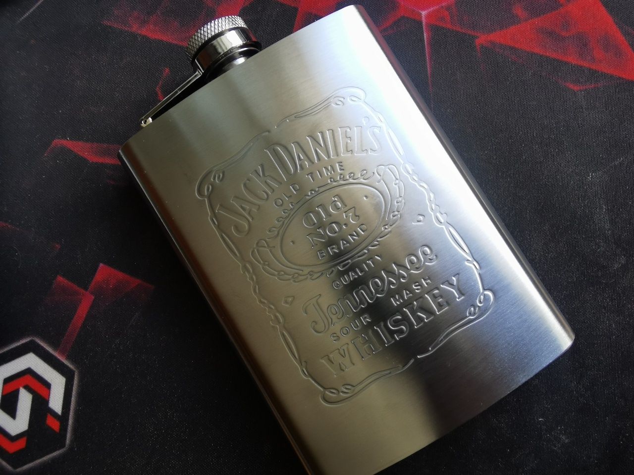 Botelcuta Jack Daniel's - Recipient inox / Plosca Whisky Jack Daniel's