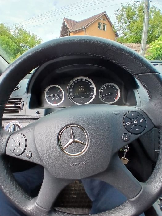 Vând Mercedes compresor