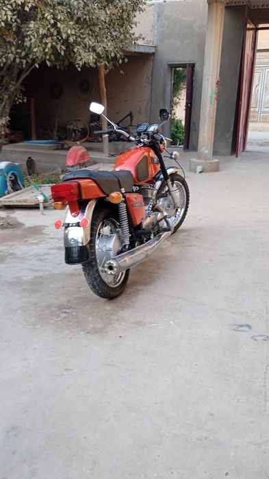 Планета 5 срочни сотилади