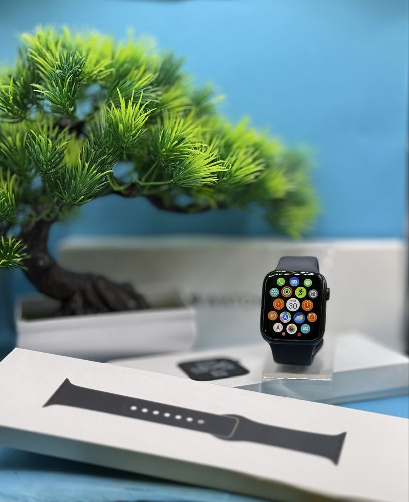 Смарт часовник Apple Watch SE (Gen 2) 44mm Midnight, Cellular