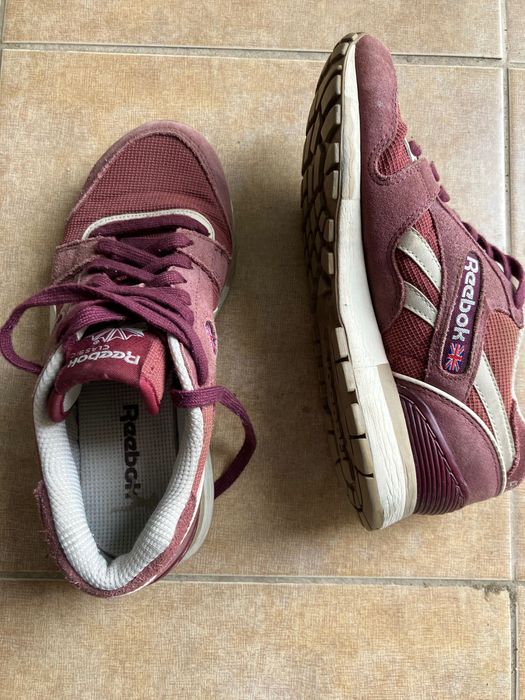 Vând pantofi Reebok nr 36