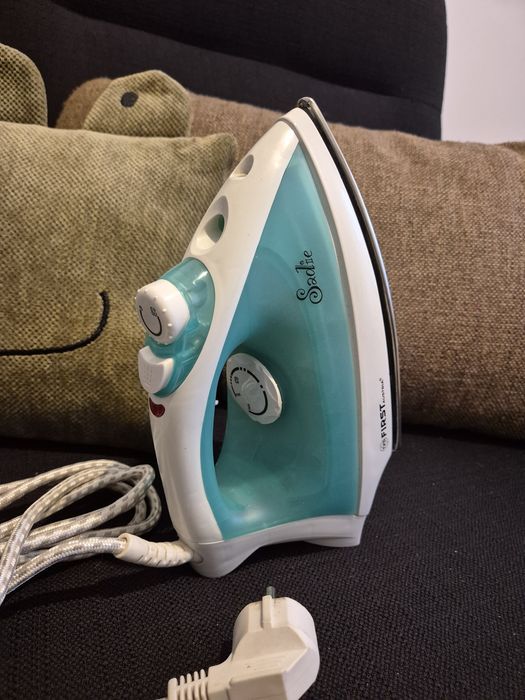 Fier de călcat cu aburi