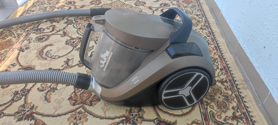 Продам    пылесос Tefal