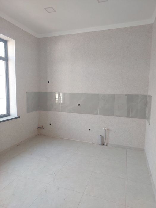 Чорток , 2 сотки,4 ком, подвал