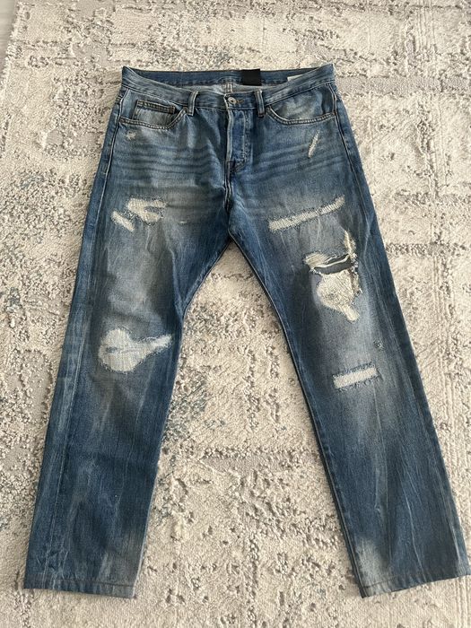 Мужские джинсы H&M, с потертостями и рваным декором, б/у