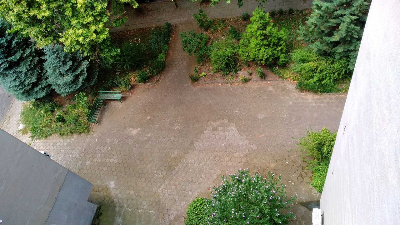 Продава се Тристаен апартамент в Кърджали, Център - 100 кв.м за 990 €/кв.м - Снимка #5