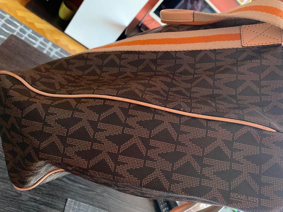 Дамска голяма чанта Michael Kors