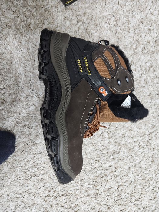 Продам обувь размер 42