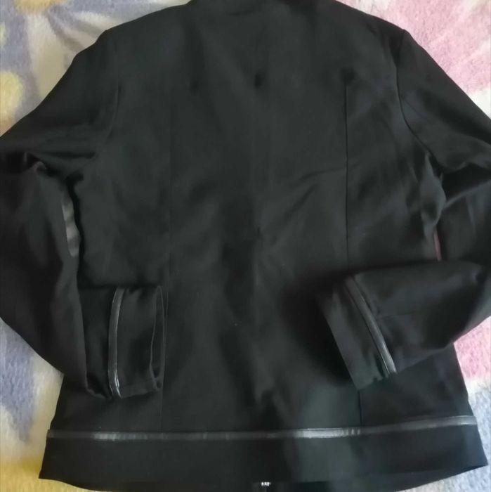 Дамско елегантно сакенце