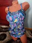Vând Costum Baie