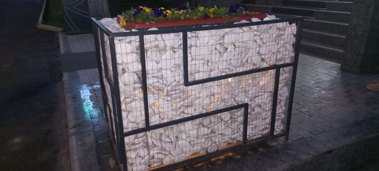 Галка камен для Декорация

габиони галка камен для декоратци