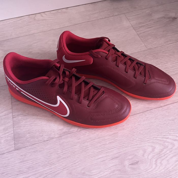 Футзалки Nike