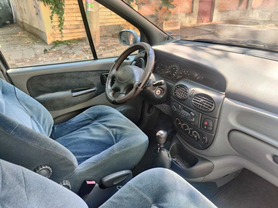 Renault Megane Scenic 1.6 с Газ