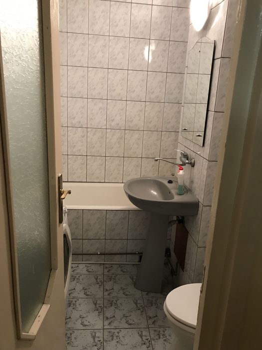 Vand apartament 2 camere cart . Tudor