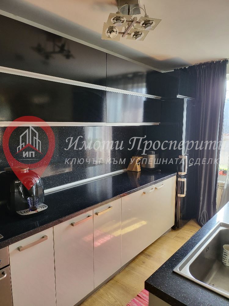 Къща в Перник-Църква площ 240 цена 299000