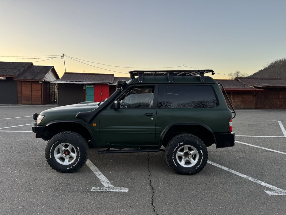 Nissan Patrol Y61 2.8 (autoutilitară)