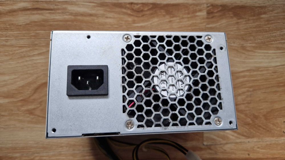 Vand PSU/Sursa pt Lenovo model SP50A36167 !! Ca Noua !! la 100lei