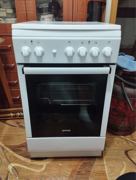 В Сарани продается комбинированная плита в отличном состоянии