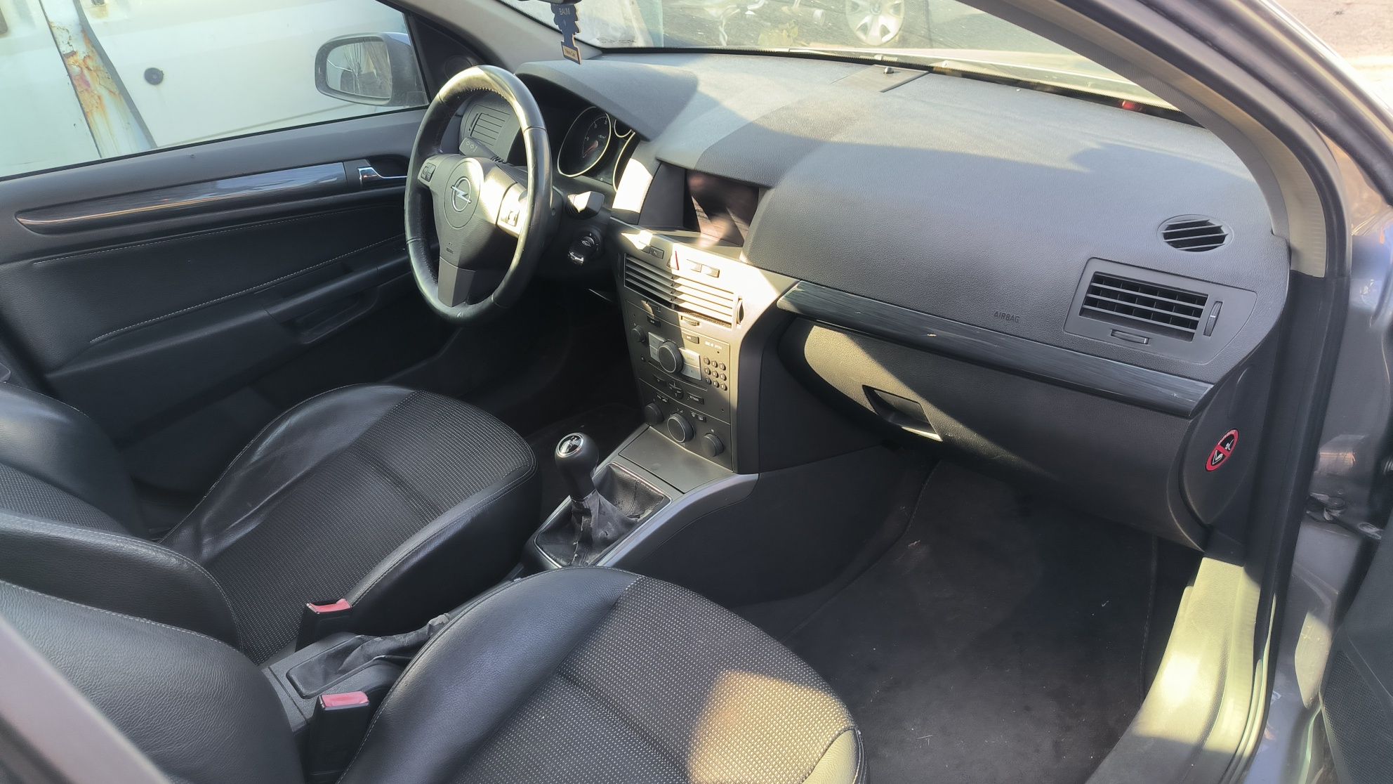 Bara capota faruri stopuri uși haion Opel Astra H 1.7 cdti
