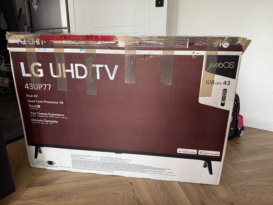 Televizor LG UHD 43UP77  - 108 cm, Real 4K, Quad core , AI ThinQ