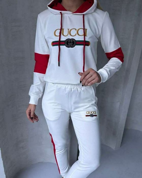 Trening Gucci
Marime M  XL XXL
pret stoc 165 lei
Curier 25