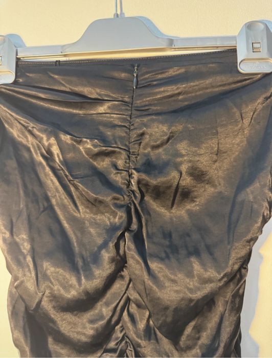 Fusta scurta satinata marimea M, zara