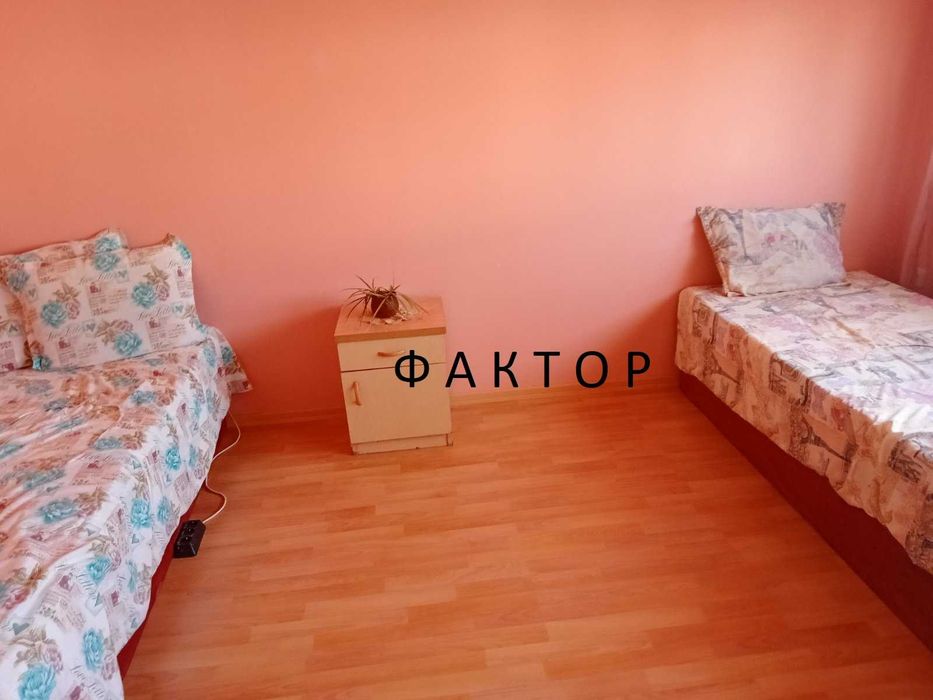 Продава се Тристаен апартамент в Пловдив, Въстанически - 130 кв.м за 1193 €/кв.м - Снимка #3