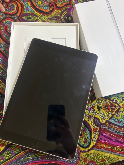 Aipad сатылады. Айфон 11ге обмен бар.