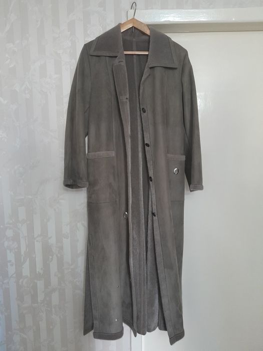 Продаётся пальто.