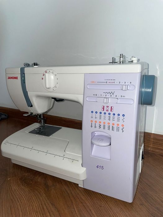 Продам машинка швейная