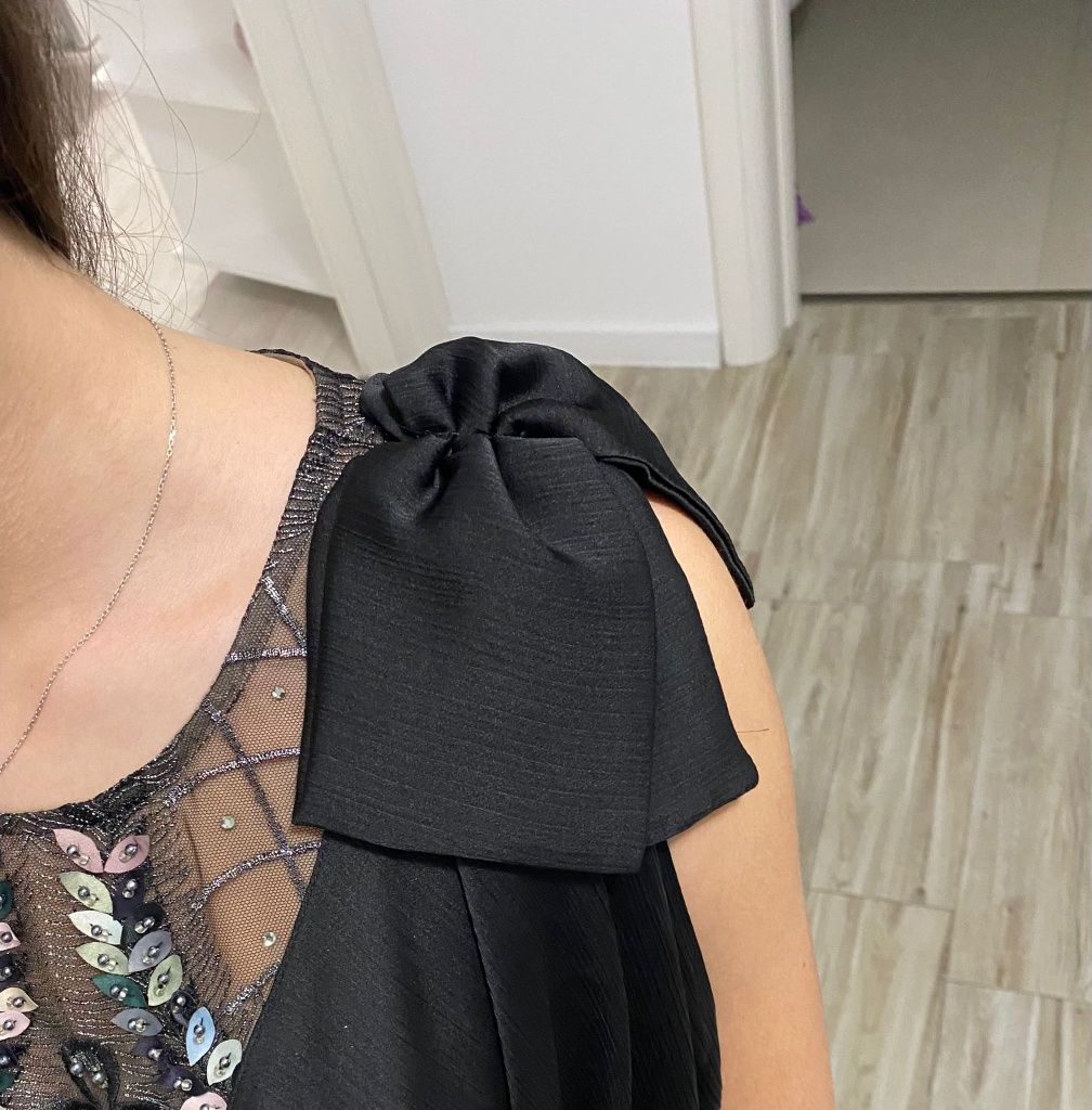 Rochie de seară deosebită!