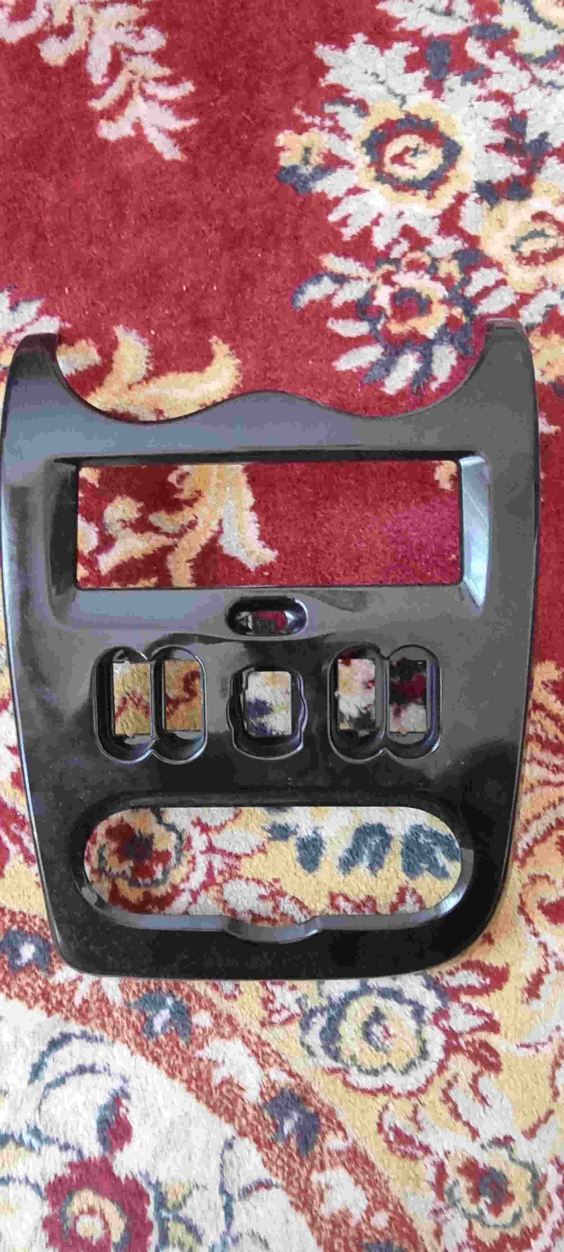 Rama consolă centrală Duster 1
