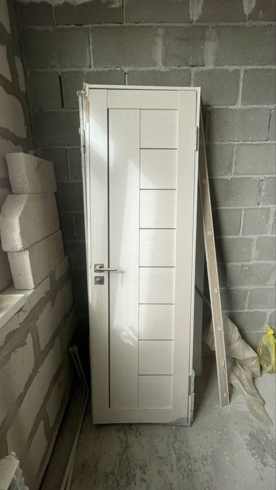 2 двери продаются