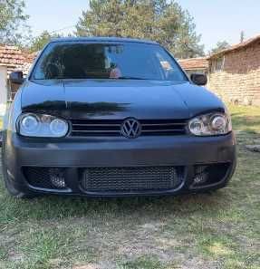 Предна броня за Golf 4 - R32 с пластмасови мрежи - На склад