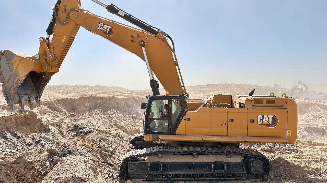 Zanjirli ekskavator CAT 395