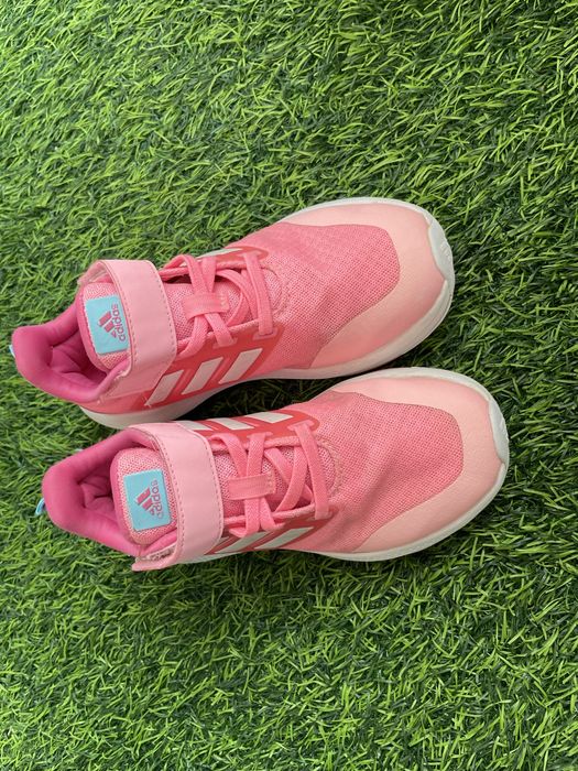 Маратонки 31 адидас