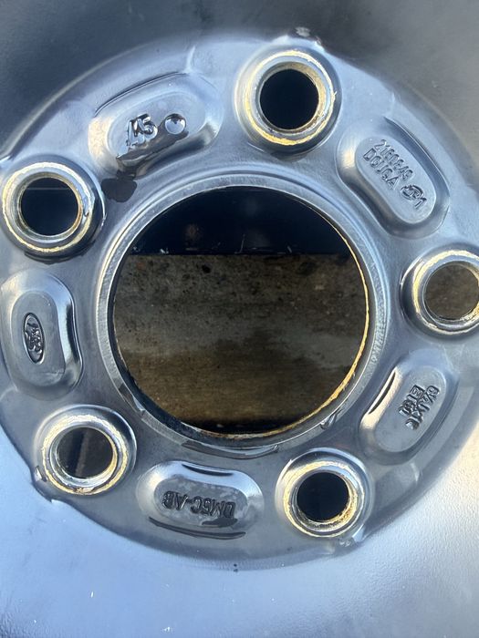 Jante Ford originale 5x108, 205 60 R16 cu anvelope Michelin dot 3119