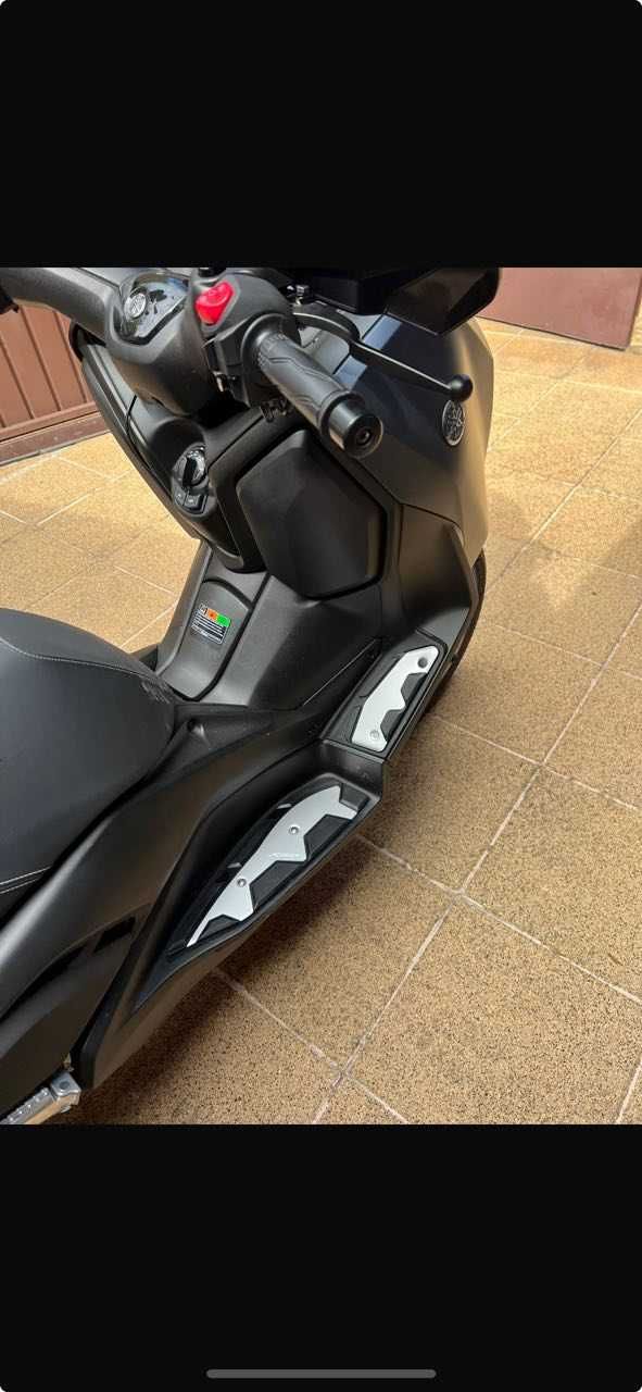 yamaha xmax 125 se conduce cat B
