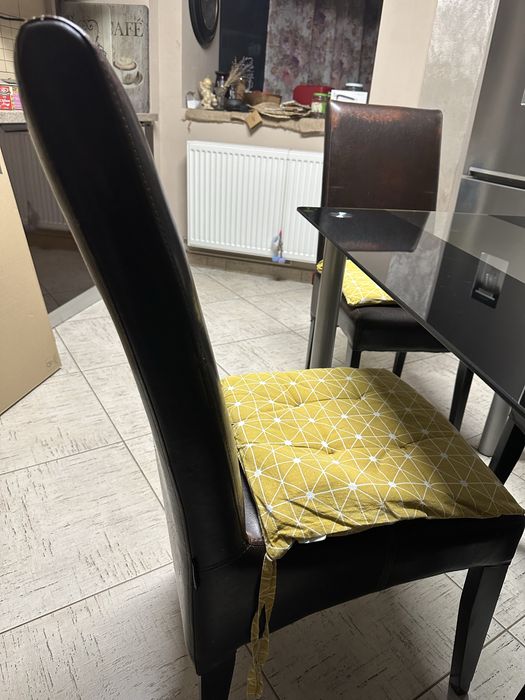 Masa sticla cu patru scaune