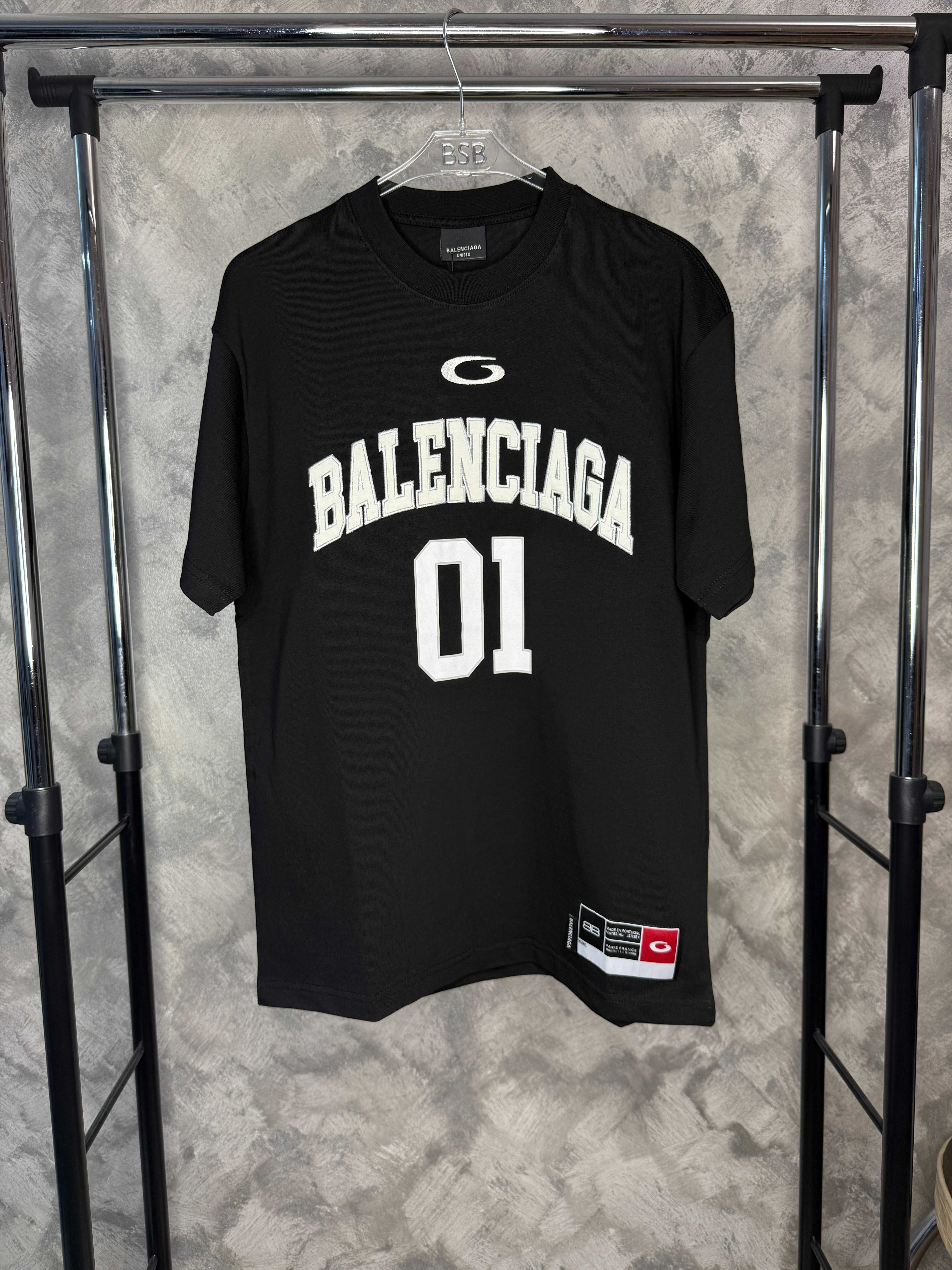 Tricou Balenciaga