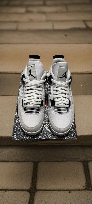 Jordan 4 Military Black calitate premium
