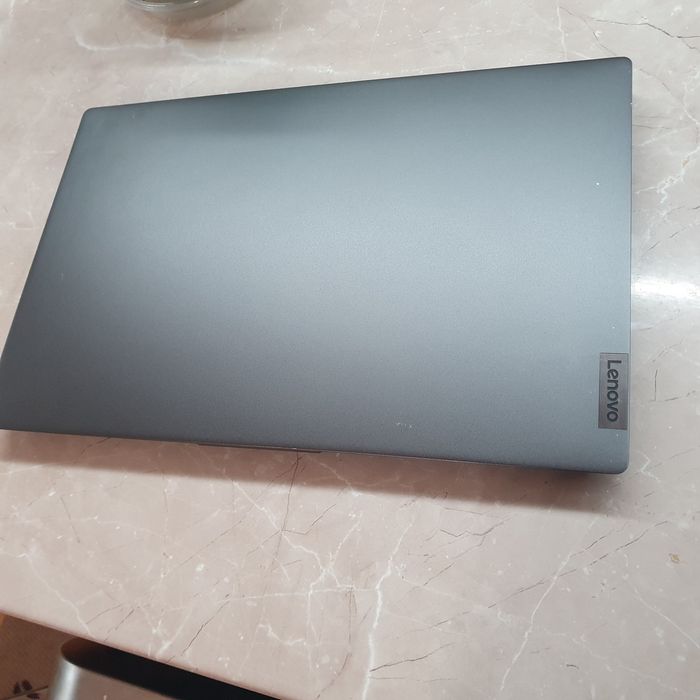 Lenovo IdeaPad 5, i5 gen 10 reducere Black Friday