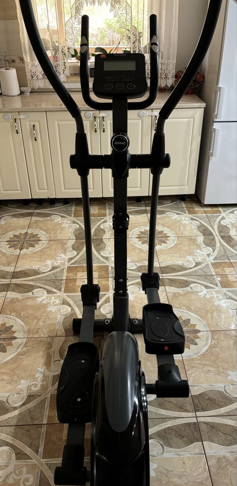 Bicicleta fitness eliptica Zipro Hulk