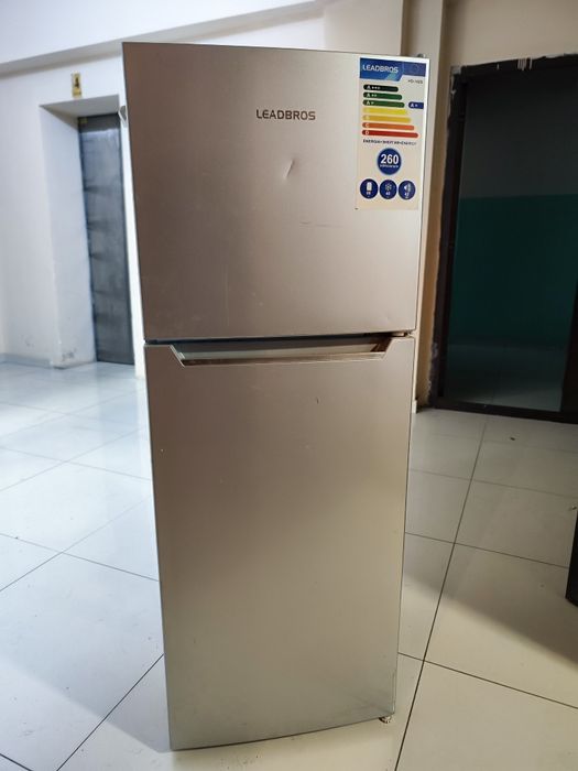 Продам Холодильник Leadbros