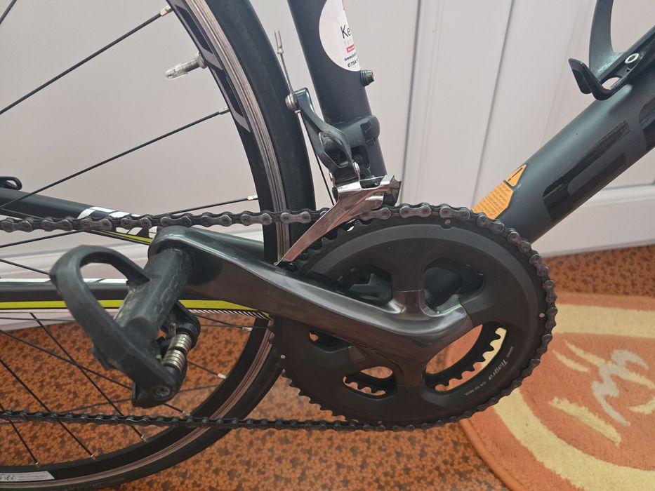 Cursieră Focus Shimano Tiagra