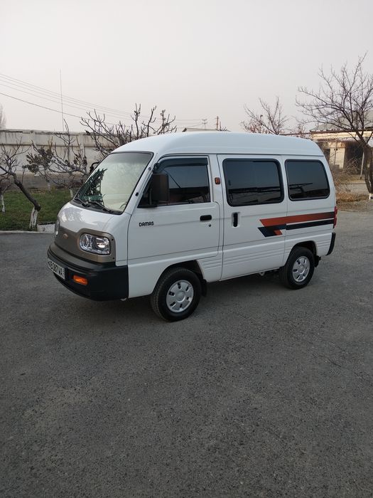 Дамас сотилади бир ку́л.