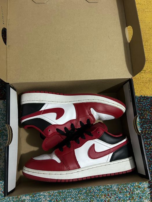 Jordan air 1 MID Rosu